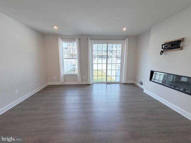 Photo - 10825 Foxtrot Cir