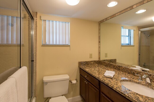 Photo - 11863 Wimbledon Cir Unit 500