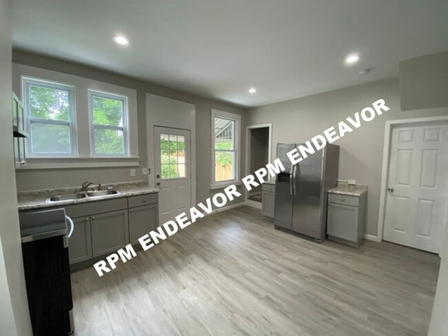 3Bed/1Bath Single Family Home !! In Lemay!!! - 3Bed/1Bath Single Family Home !! In Lemay!!!