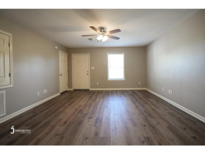MEDALLION: Water & Sewer Included! - MEDALLION: Water & Sewer Included!