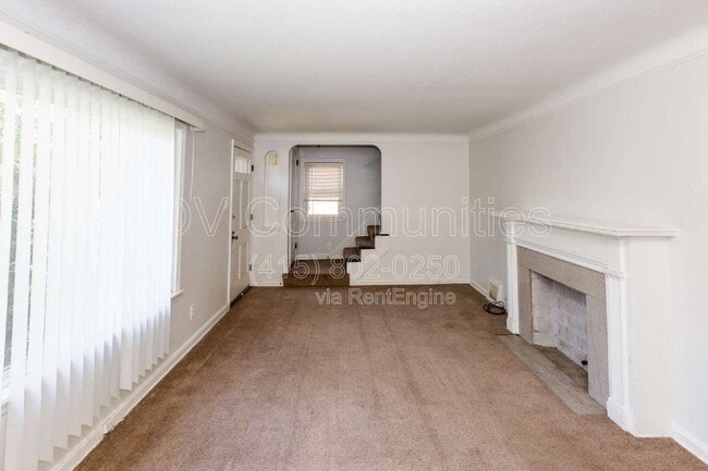 Photo - 4871 Oakland Dr