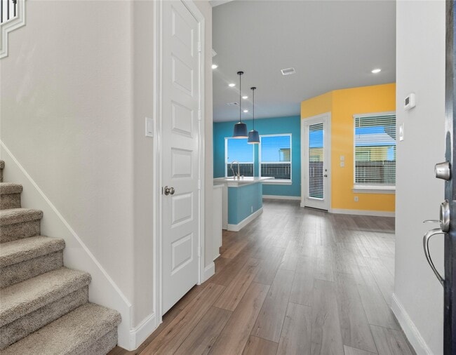 Photo - 719 Sandy Bay Ln