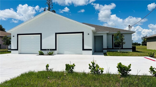 Photo - 607 SE 7th St