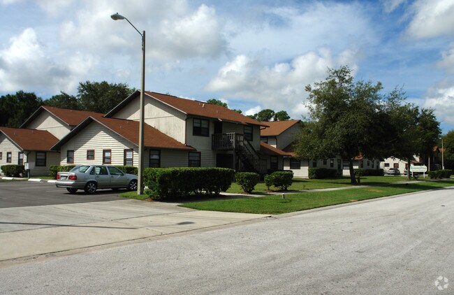 Photo - Breezeway Villas Apartments