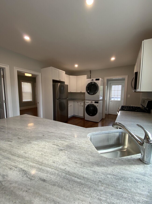 Photo - 3 Hamilton Rd Unit #2