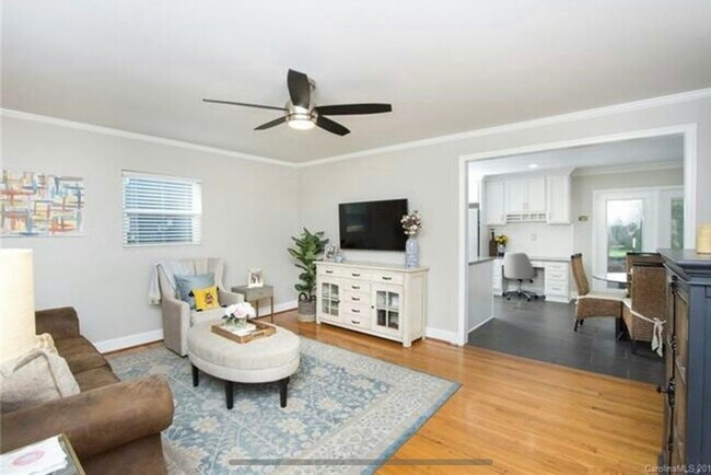 Photo - 1322 Tarrington Ave