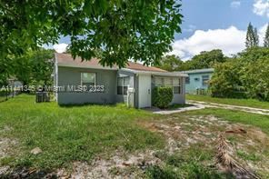 Photo - 3 br, 2 bath House - 326 N 24th Ave