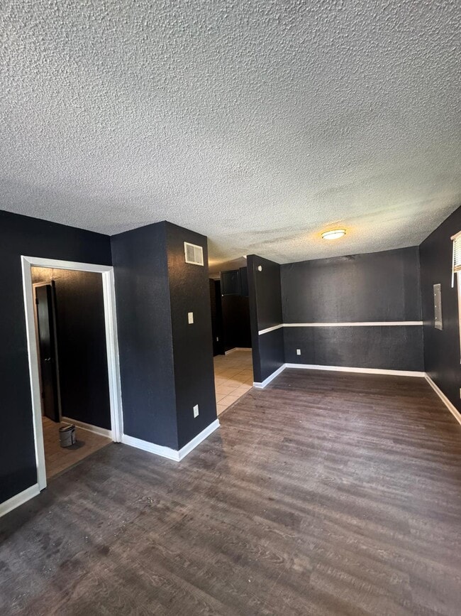 Photo - 1497 S McLean Blvd