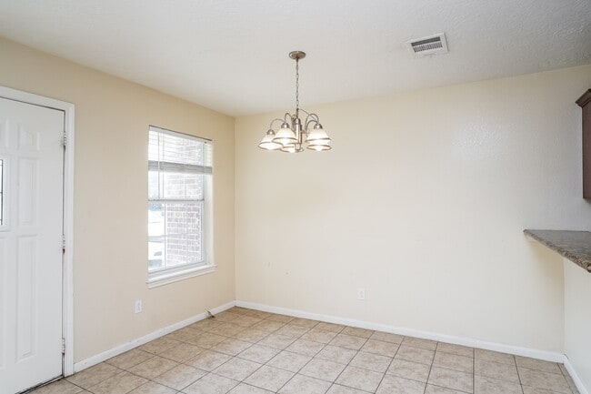 Building Photo - 8424 Cannon St Rental