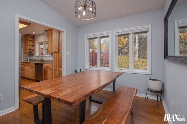 Photo - Beautiful modern home in an awesome neighb...