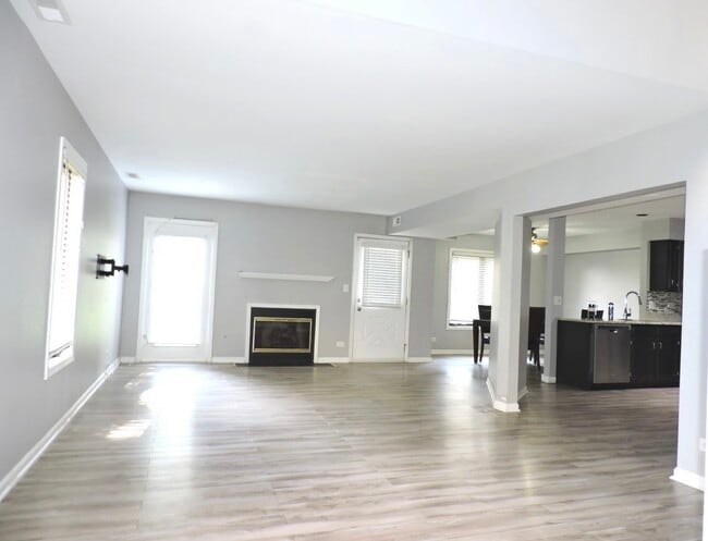 Photo - 245 Carlisle Ave