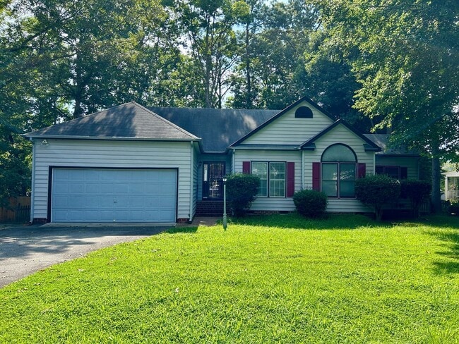 Building Photo - Rare Single-Level Ranch in Midlothian – 1,999 Sq Ft, 4BR/2.5BA with 1-Car Garage | St. James Woods