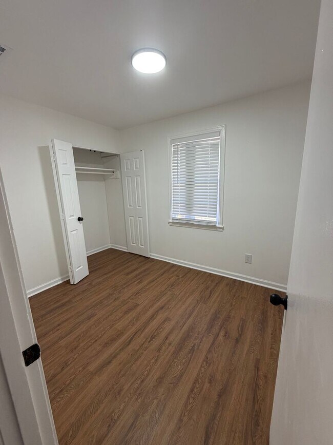Photo - 2982 Hale Ave