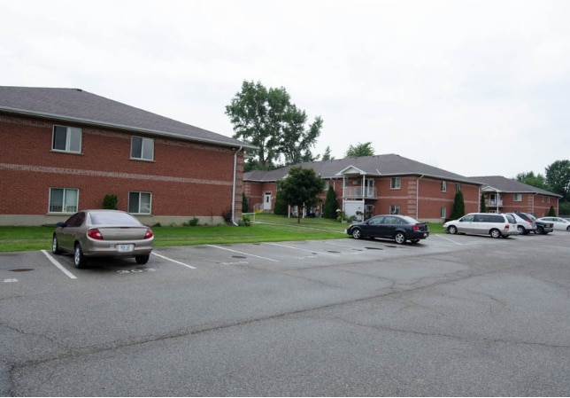 Building Photo - Wallaceburg Apartments