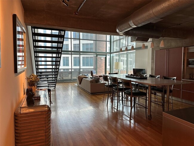 Photo - 1999 McKinney Ave Unit 1402