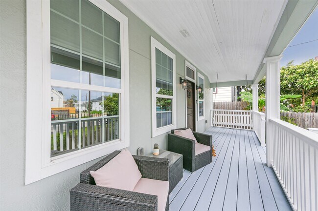 Photo - 213 N Hutcheson St