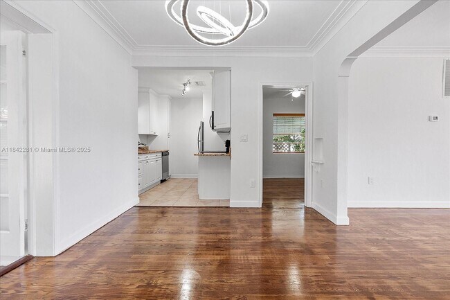 Photo - 8826 Emerson Ave