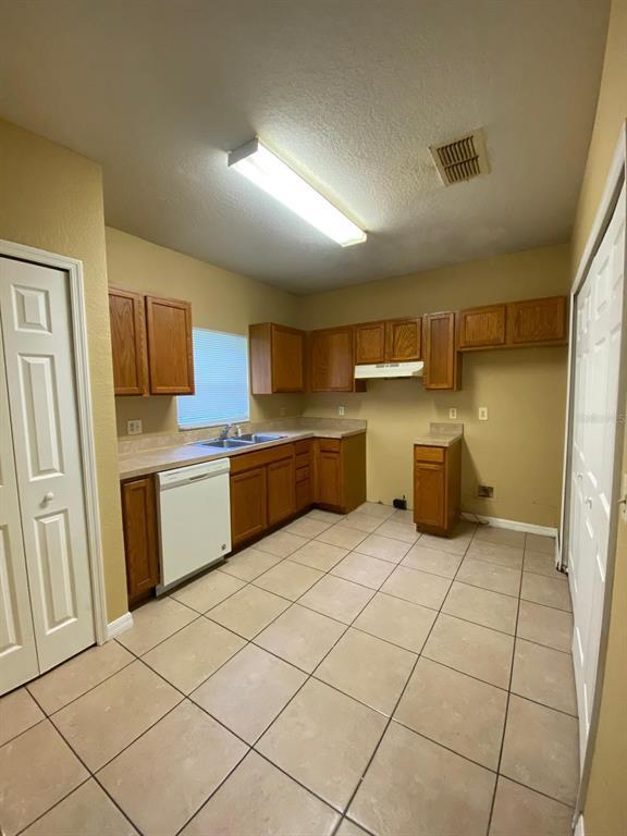 Building Photo - 33 W 13th St Rental