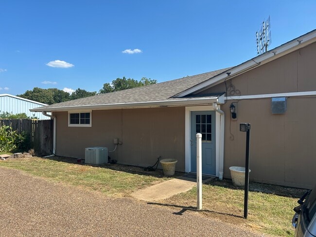 Key code entrance - 17140 FM 344 W Unit Fisherman’s Delight on Lake Palestine