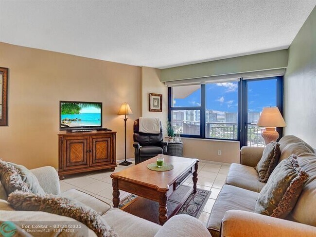 Photo - 3800 Galt Ocean Dr Unidad 1014