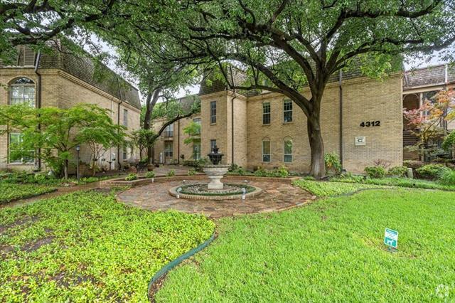 Building Photo - 4312 Bellaire Dr S Unit 141 Rental