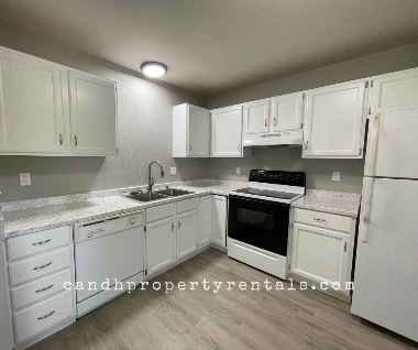 1327 Panners Pl