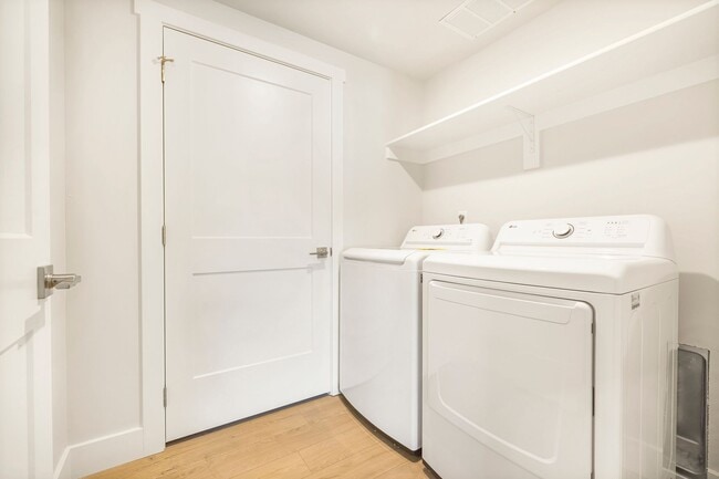 Photo - Lincoln Crossing Apartments Unit 1301 Unit 1301