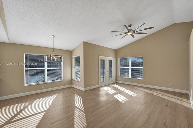 Photo - 9012 Lake Park Cir S