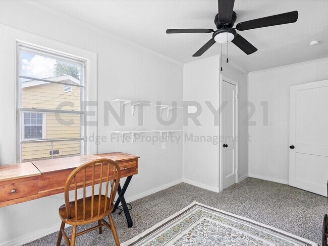 Photo - Tastefully Updated 3/1 in Haltom City For Rent!