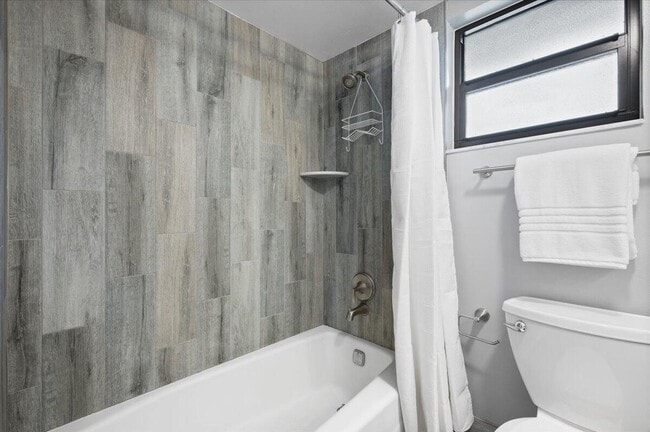 Photo - 11863 Wimbledon Cir Unit 524