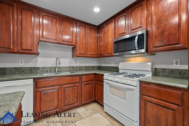 25713 Leticia Dr