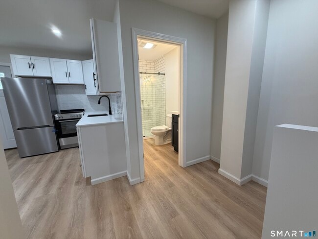 Photo - 222 Pequonnock St Unit 2