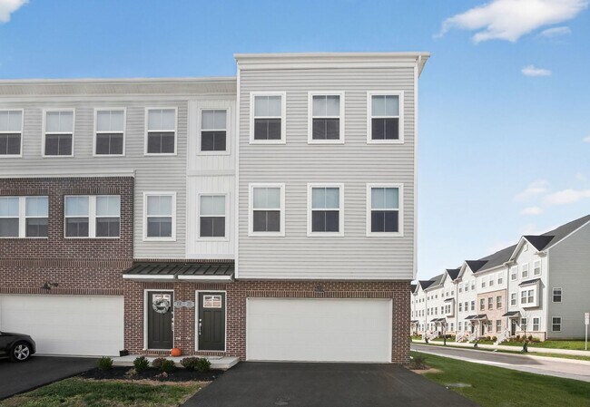 Photo - Beautiful 3 Bedroom, 2.5 Bath Bridgeport T...