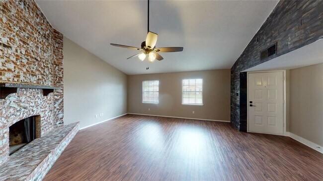 Photo - 8309 Chesham Dr