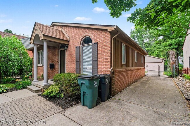 Photo - 418 Austin Ave