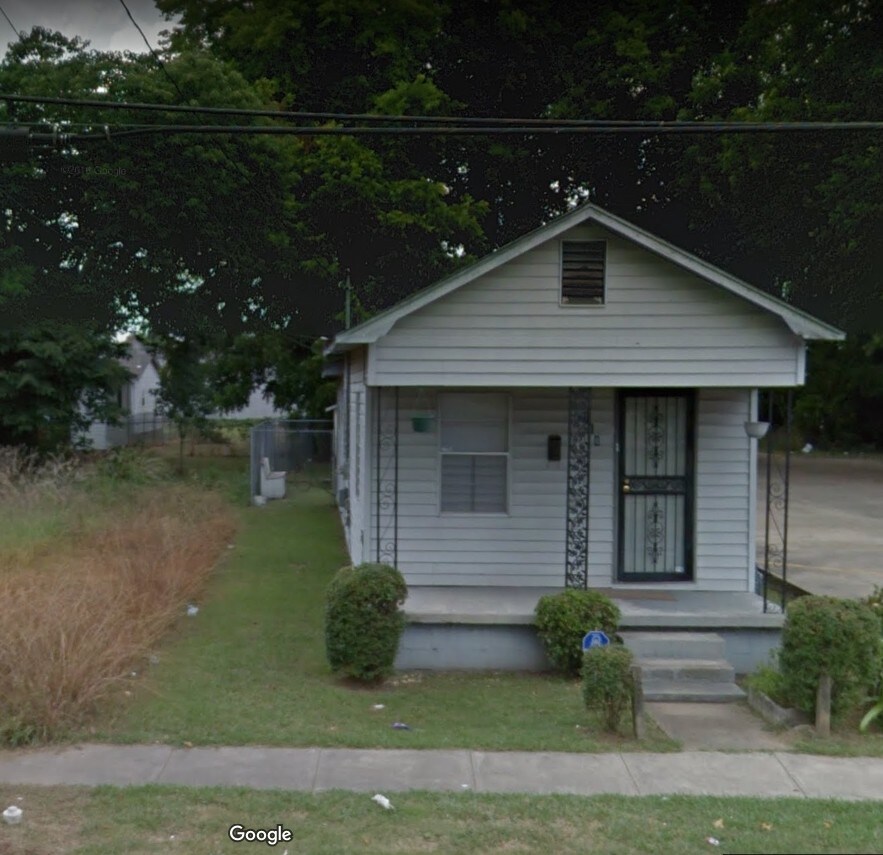 Photo - Meeks Estate Apartments