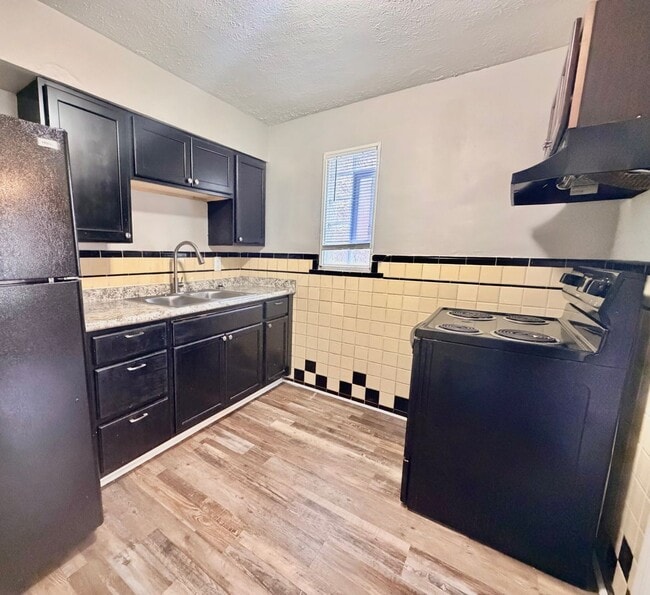 3216 Gobel Ave Unit 1