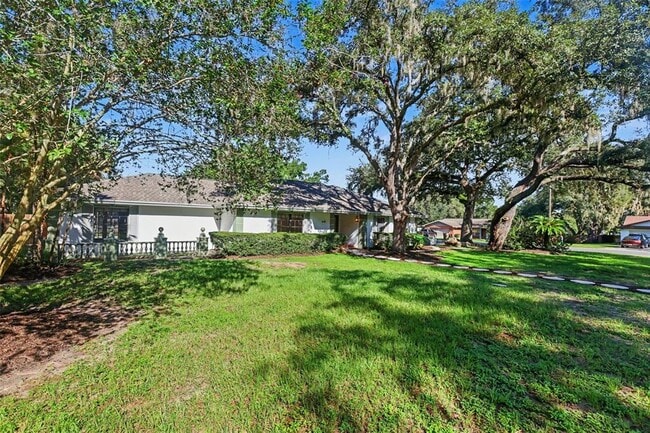 648 Bua Dr