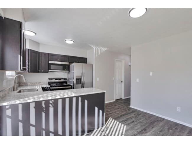 Photo - 3930 W Walsh Pl