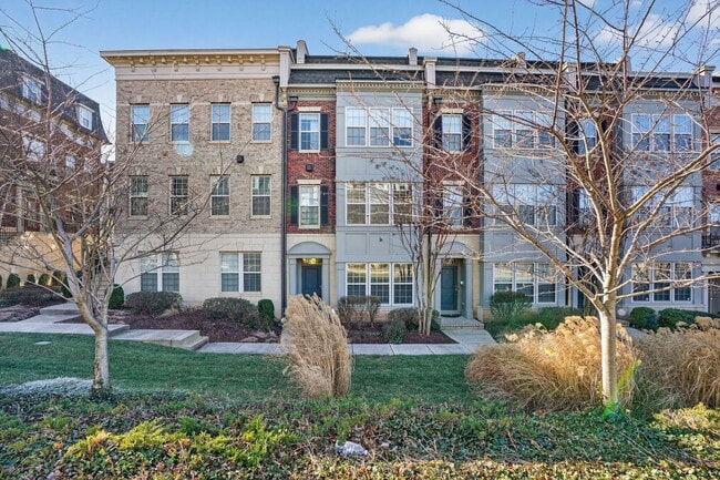 Photo - 610 Sprintsail Way