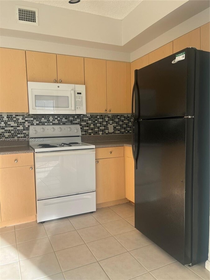 Photo - 8060 N Nob Hill Rd Unit 305