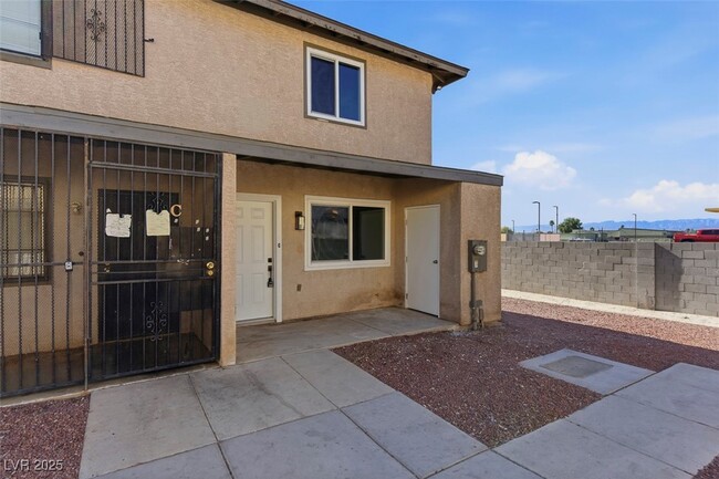 Photo - 3517 Rio Robles Dr Unit D