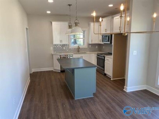 Photo - 2905 9th Ave SW