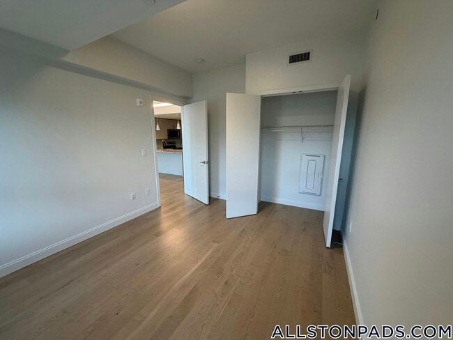 Photo - 55 Brighton Ave Unidad 415
