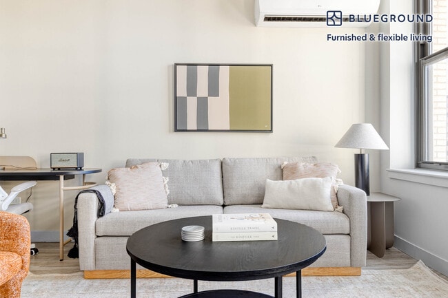 Photo - 330 S Wells St Unidad FL16-ID693