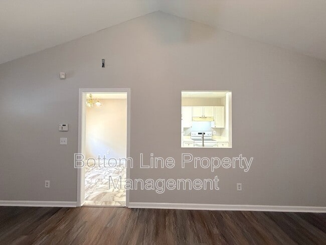 Photo - 5512 Windy Valley Dr