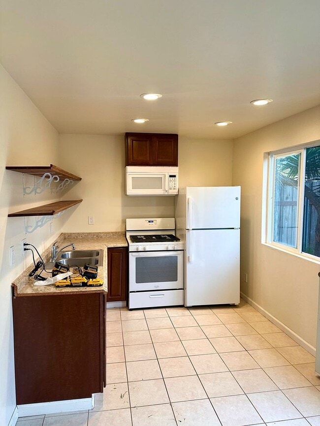 Photo - 2107 Sunset Ave