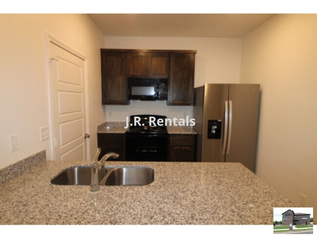 Photo - 106 Lost Trl