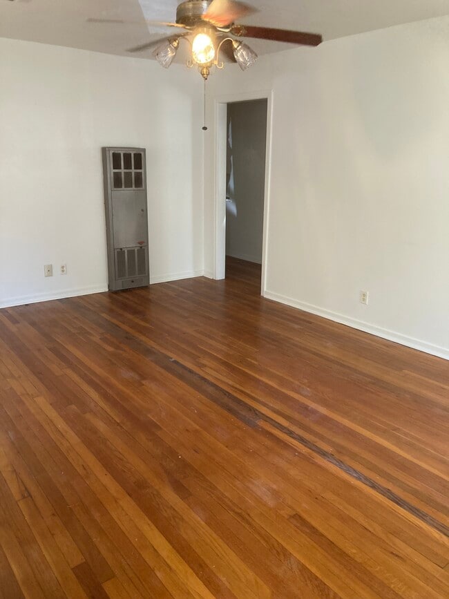 Photo - 2746 Mimosa Ave