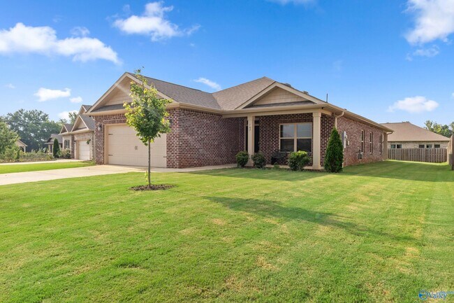 Photo - 107 Sunlit Grove Dr